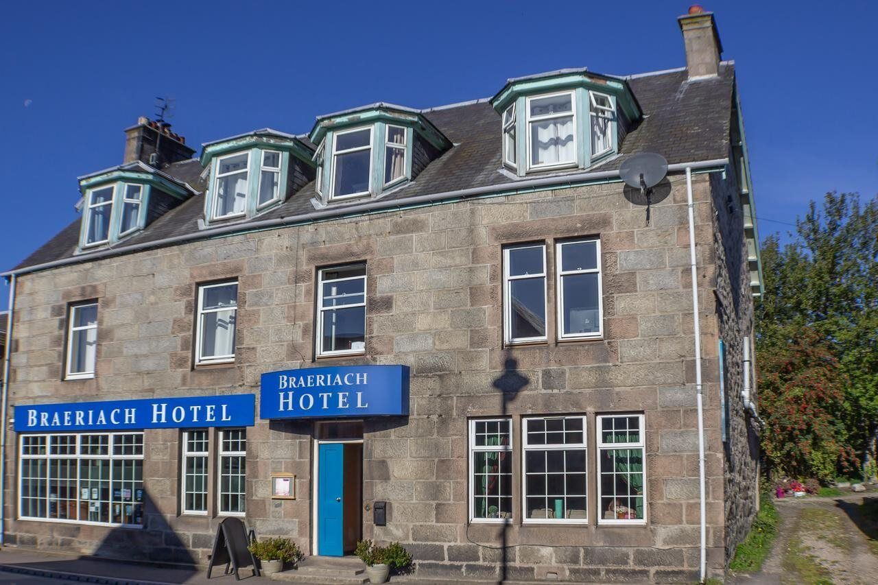 Oyo Braeriach Hotel, Highlands Scotland Newtonmore Ngoại thất bức ảnh